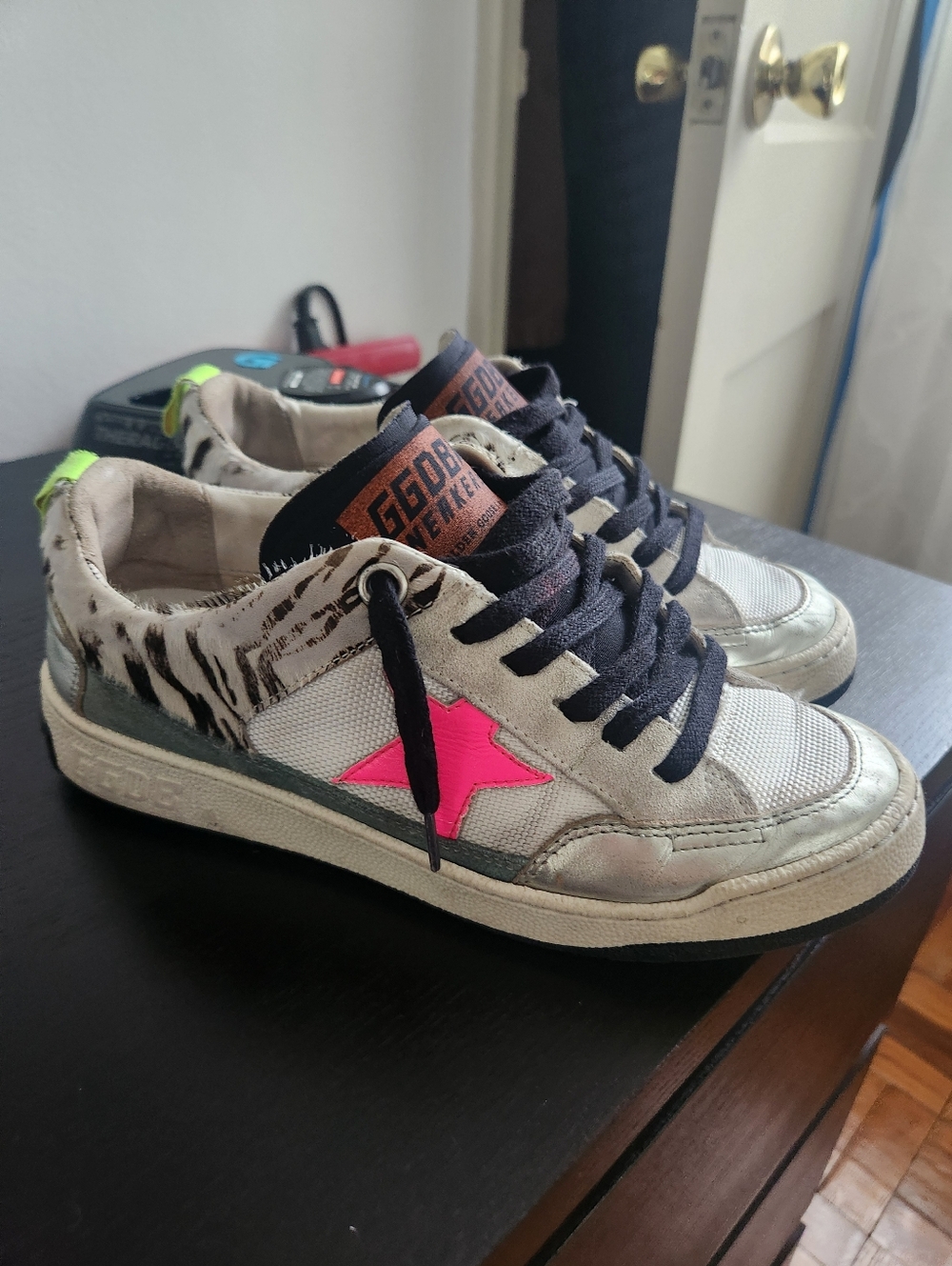Golden Goose Yeah Size 37  White Sneakers with Hot Pink Star and Animal Print - Picture 9 of 12